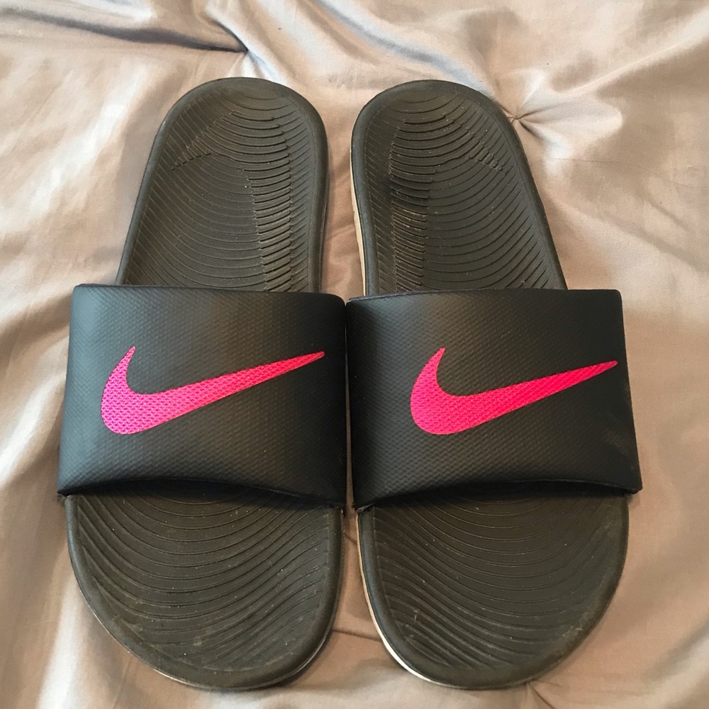 Women’s Nike slides
